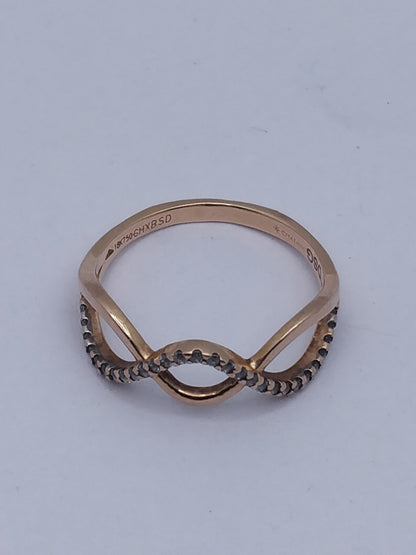 Classic Yellow Gold Finger Ring for Ladies | Purity 18 Carat | Weight 2.11G